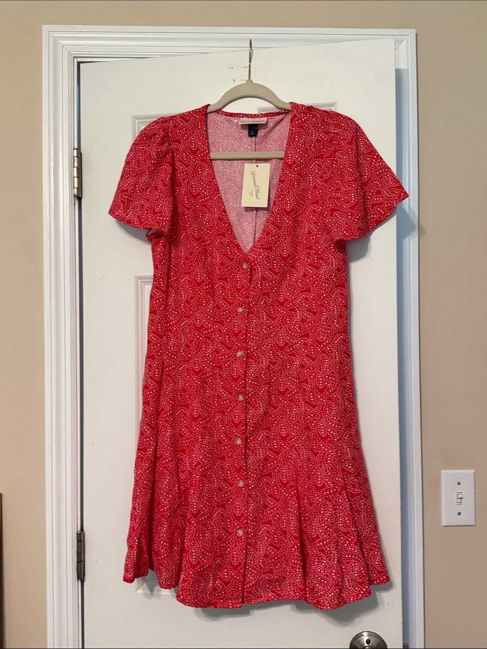🥰NWT Universal Threads red Button-Front V-Neck Women's Dress size M